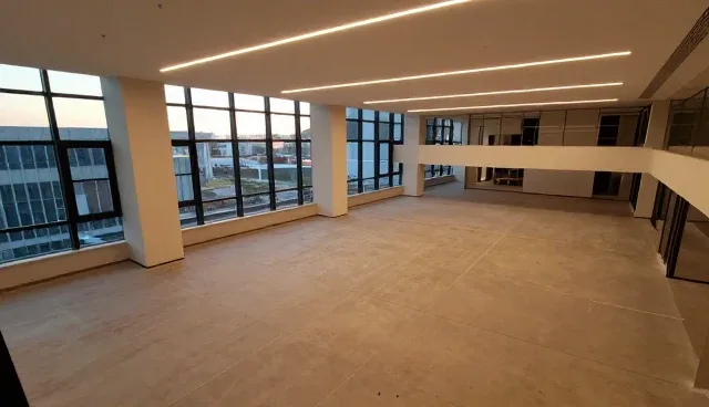 设备维护选型中的关键考量要素分析